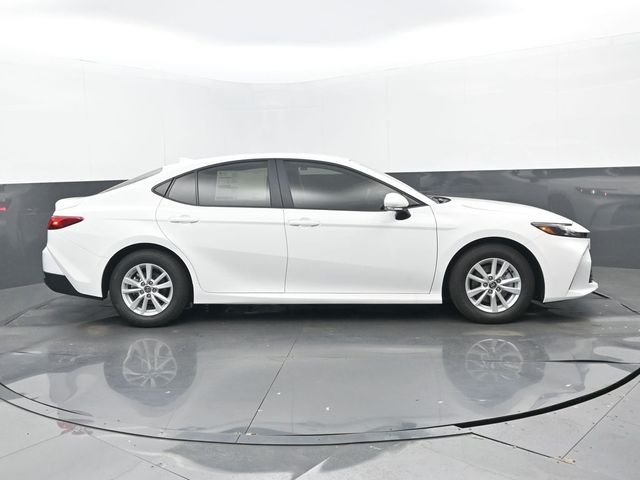 New 2026 Ice Cap Toyota LE image 2