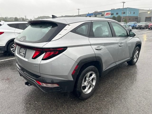Used 2024 Silver Hyundai SE image 6