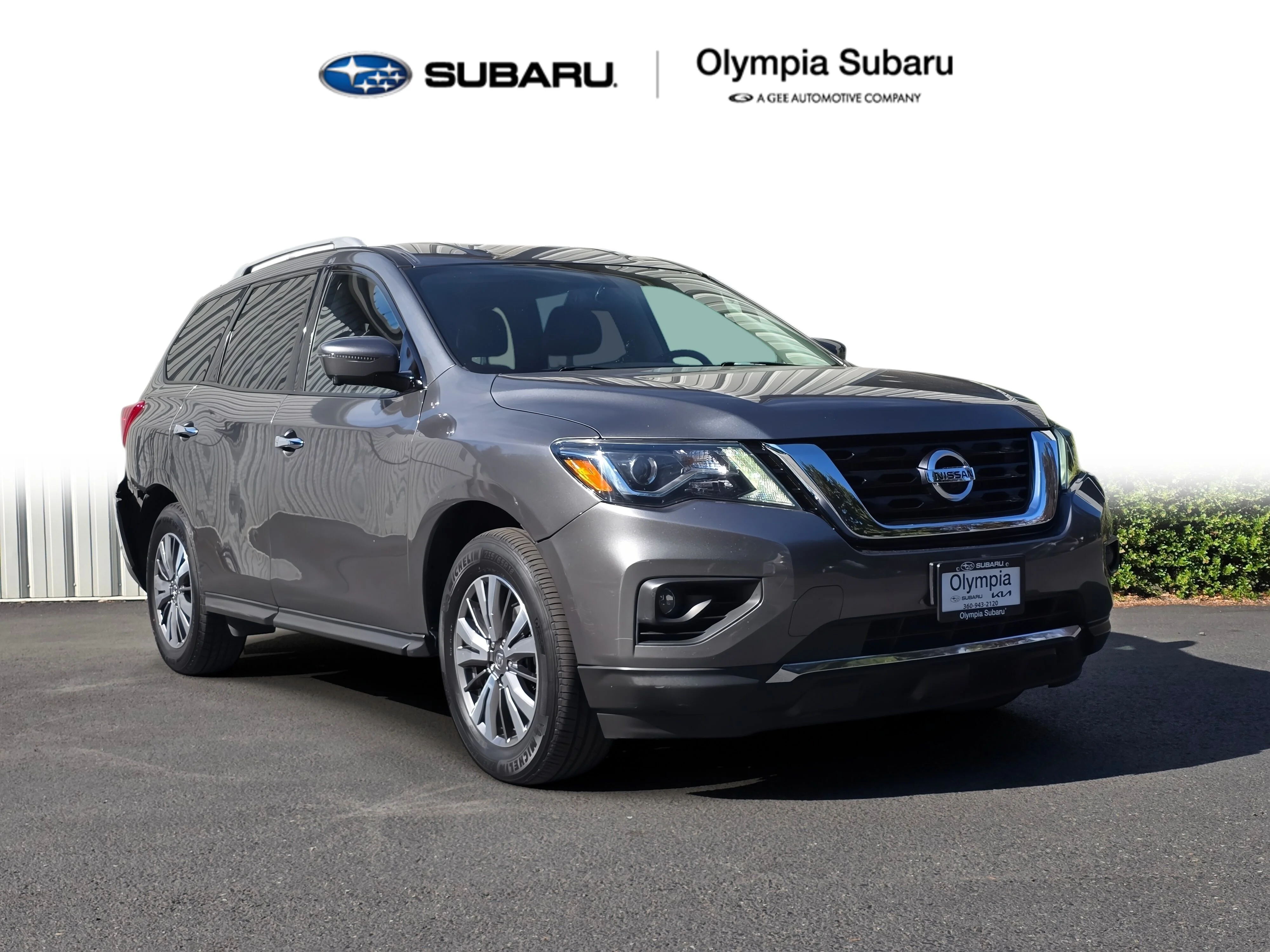 2020 Nissan Pathfinder SL 2WD's photo