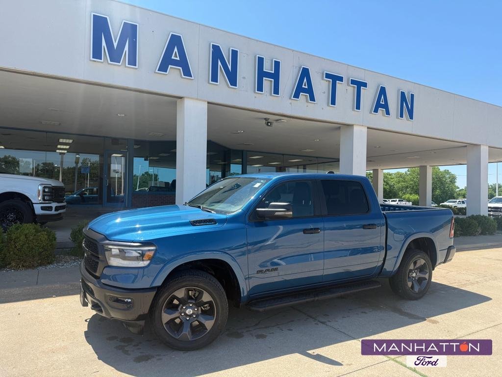 2024 RAM 1500 Big Horn/Lone Star 4x4 Crew Cab 5'7's photo
