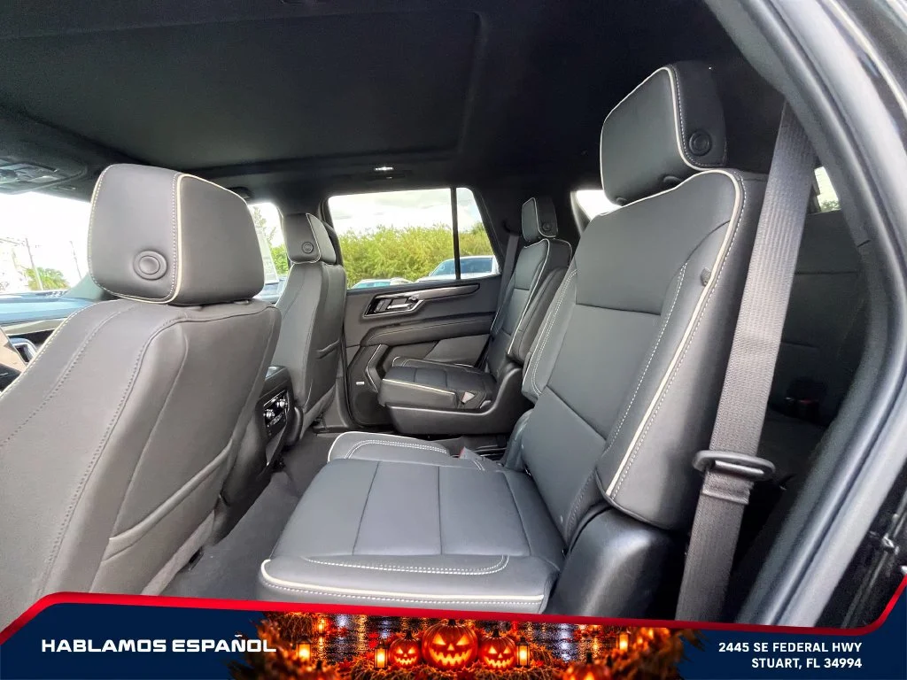 New 2027 Onyx Black GMC Elevation image 8