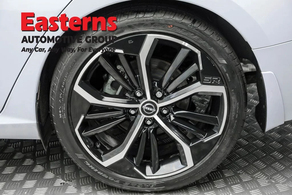 Used 2024 Gray Nissan 2.5 SR image 8
