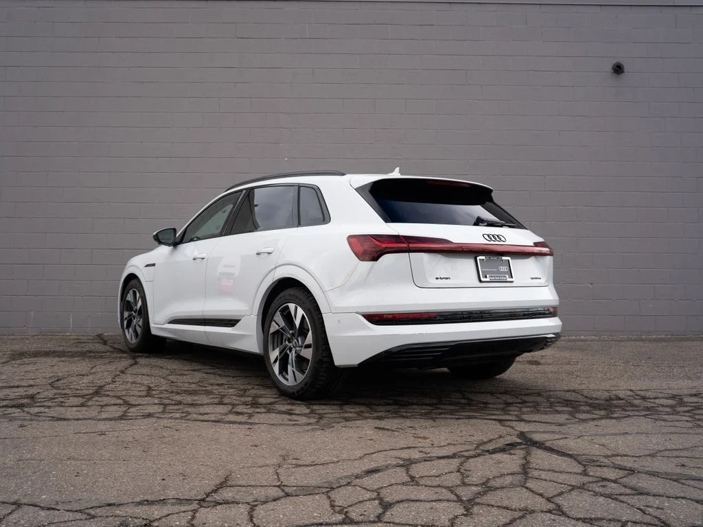 Used 2022 White Audi Premium image 3