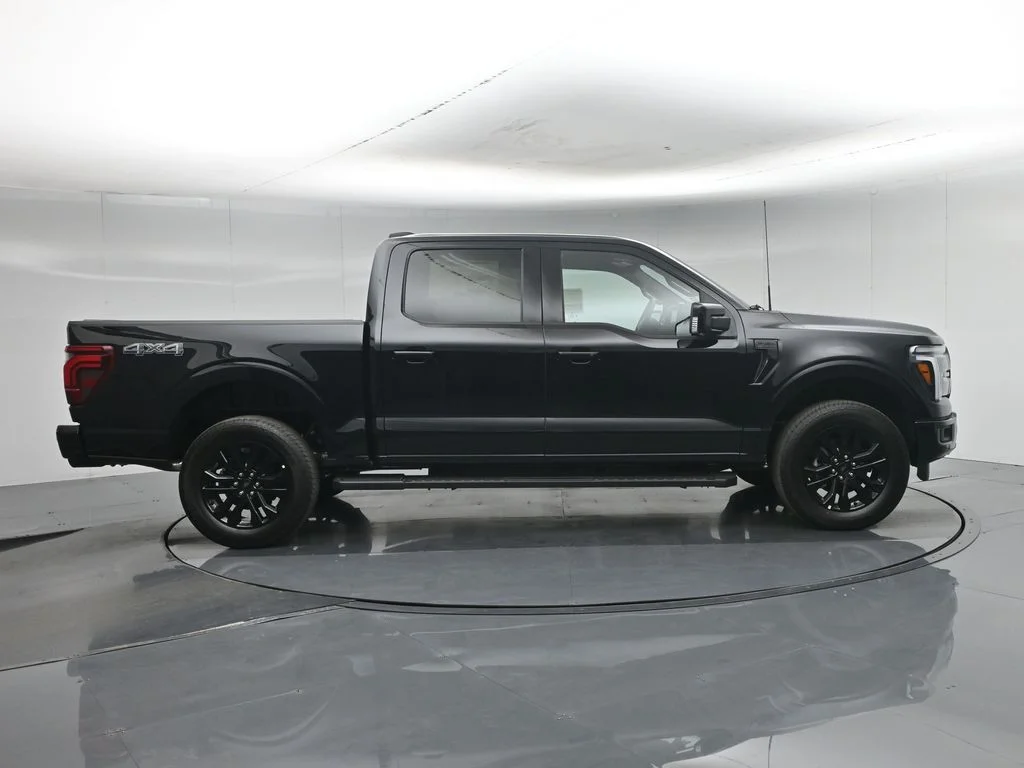 New 2026 Agate Black Metallic Ford Lariat image 28
