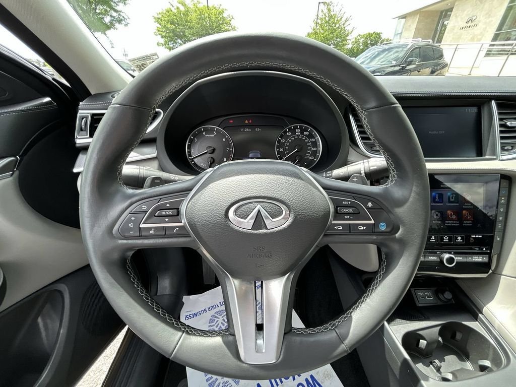 Certified Used 2023 Blue INFINITI LUXE image 18