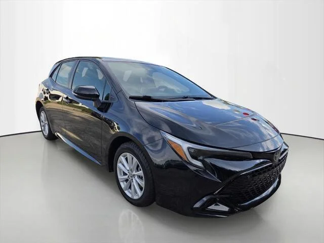 2025 Toyota Corolla Hatchback SE - Photo 6
