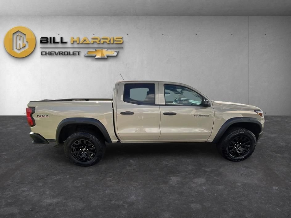 Used 2024 Beige Chevrolet Trail Boss image 10