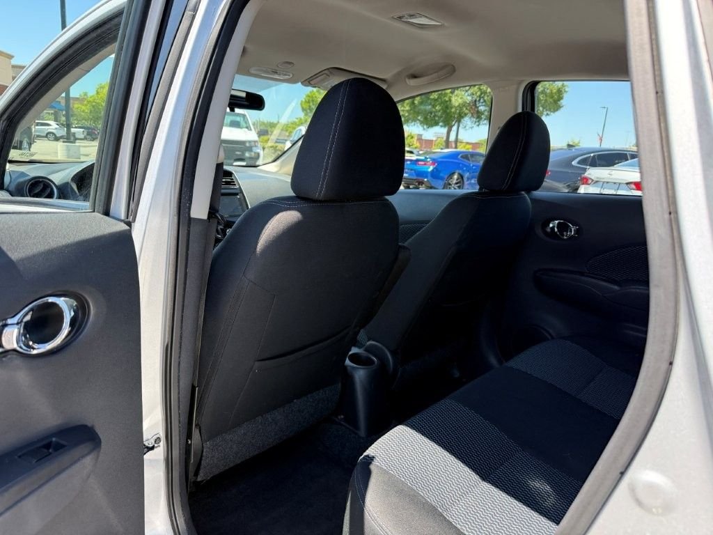 Used 2015 Silver Nissan SV image 14