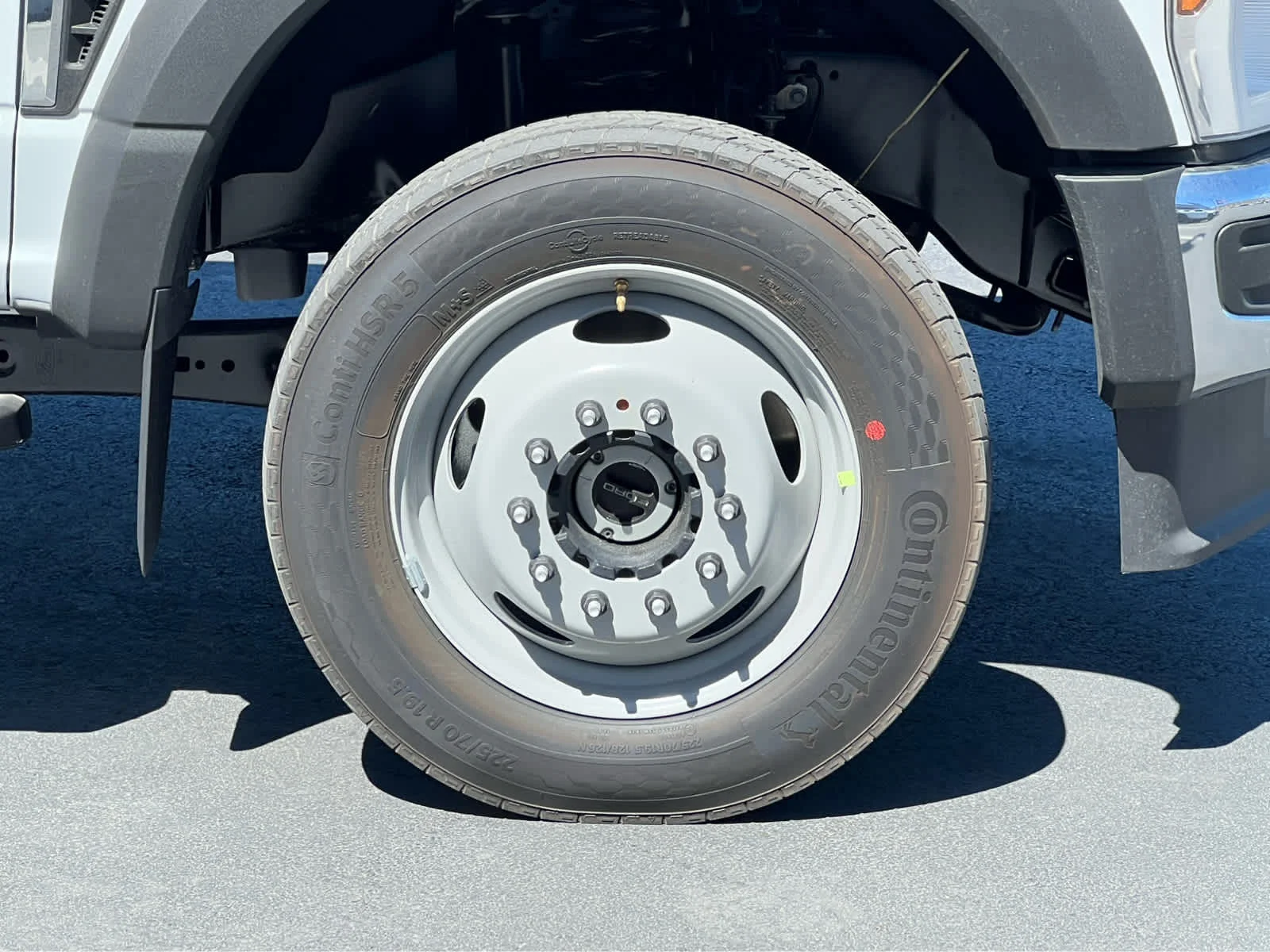 New 2026 Oxford White Ford F-550® XL image 18