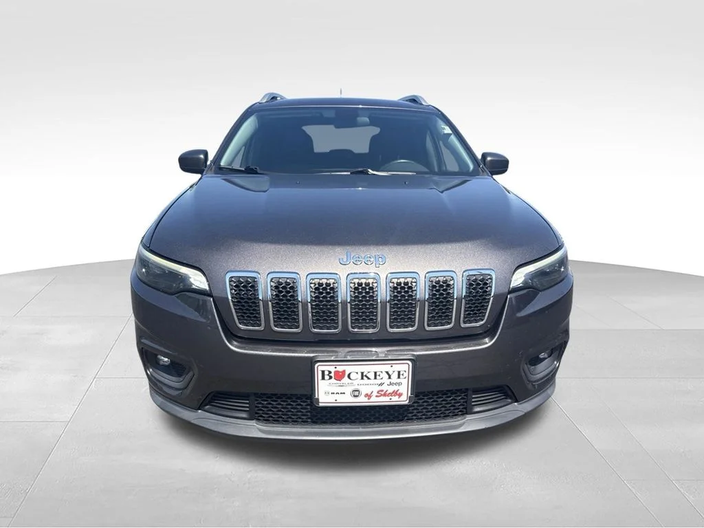 Used 2019 Gray Jeep Latitude Plus image 8