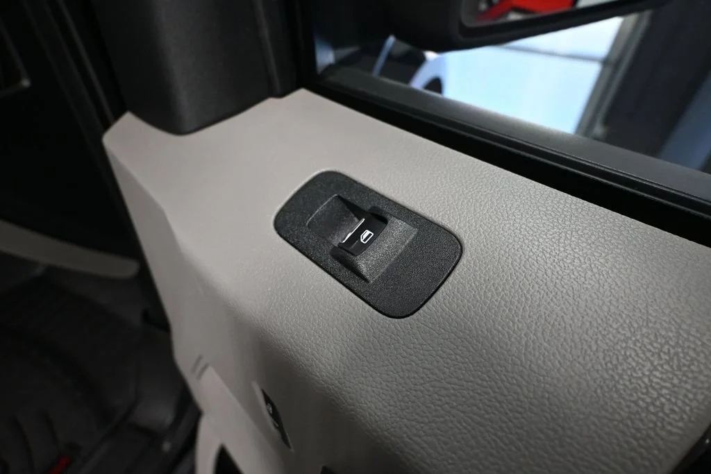 Used 2018 Black Ford XLT image 37