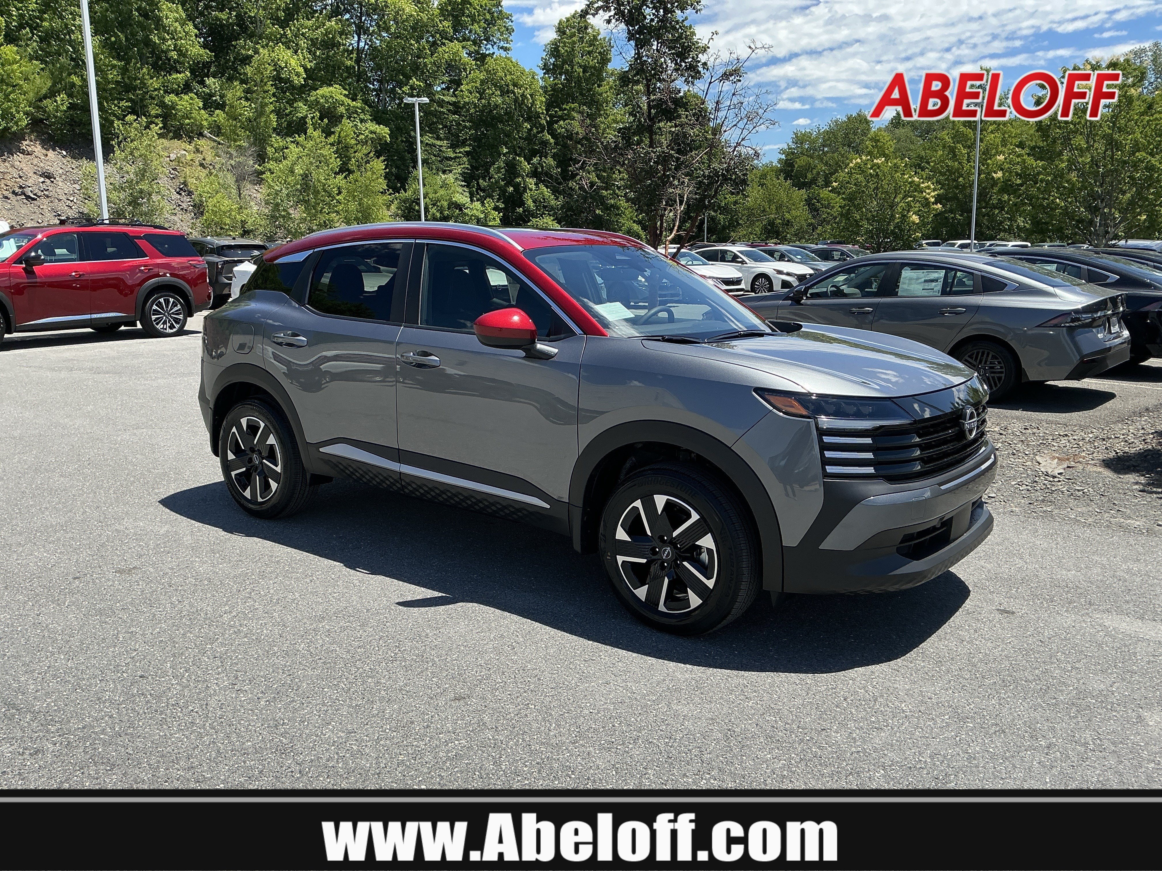 New 2026 Gun Metallic / Scarlet Ember Tintcoat Two-tone Nissan SV image 1
