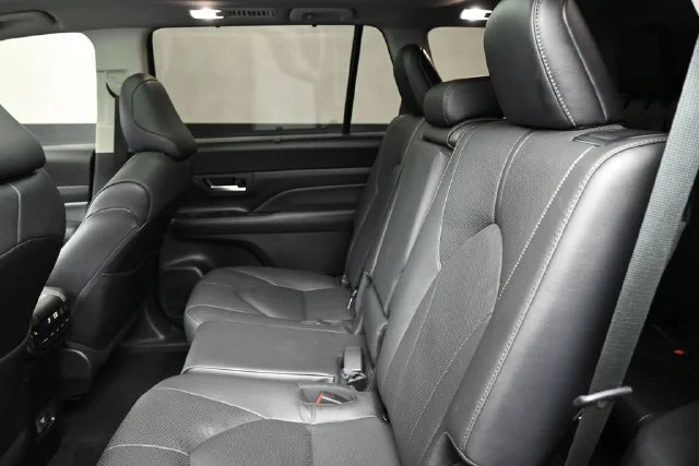 Used 2026  Toyota Limited image 18