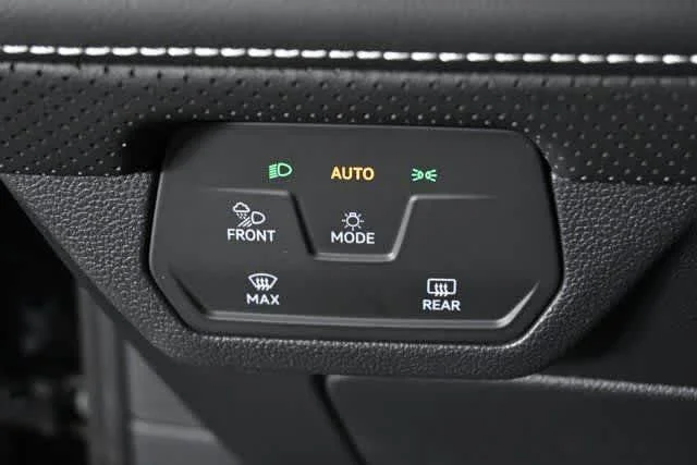 2026 Volkswagen Atlas Cross Sport SE w/Tech - Photo 34