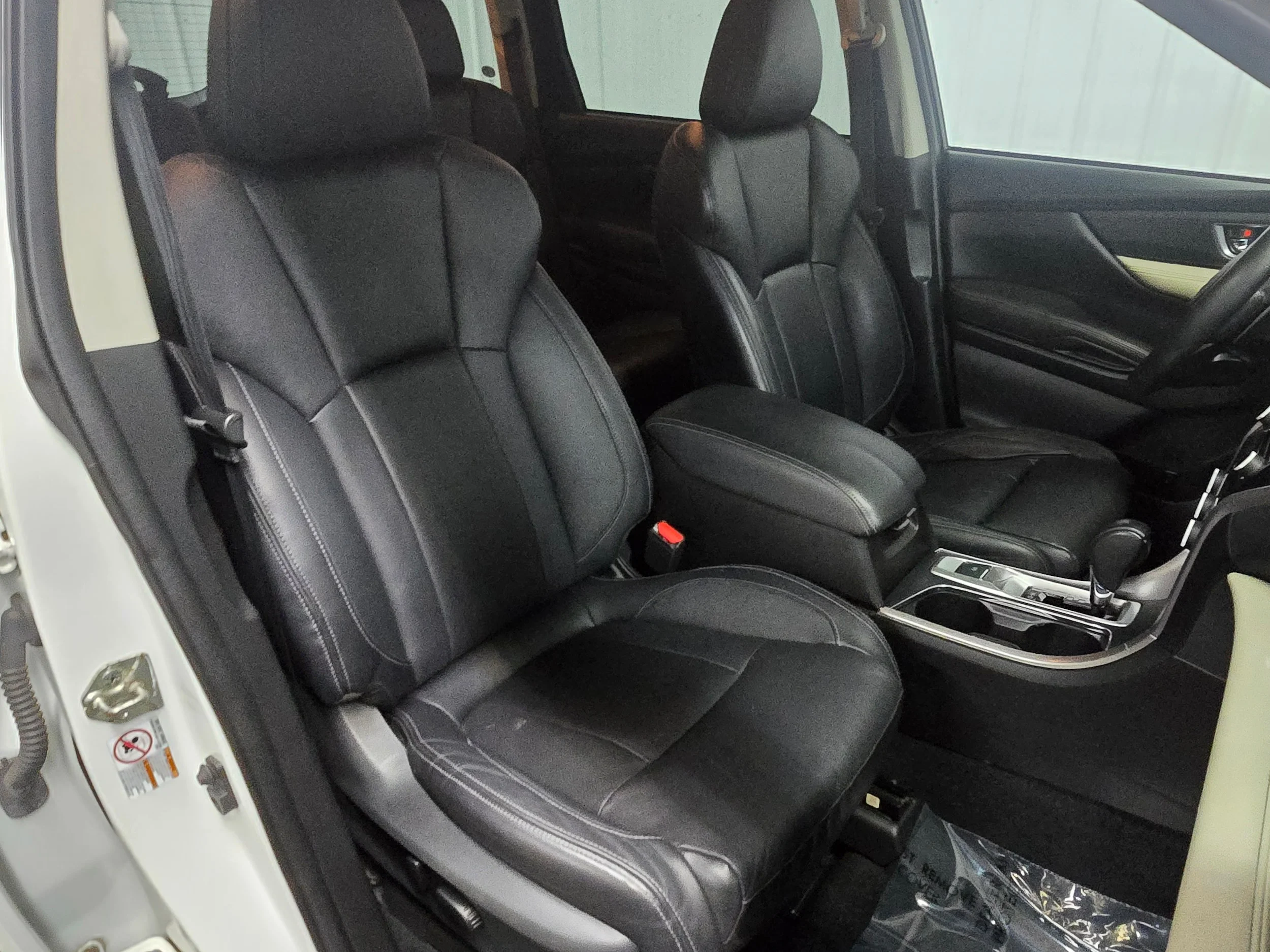 Used 2019 Crystal White Pearl Subaru Limited 7-Passenger image 20