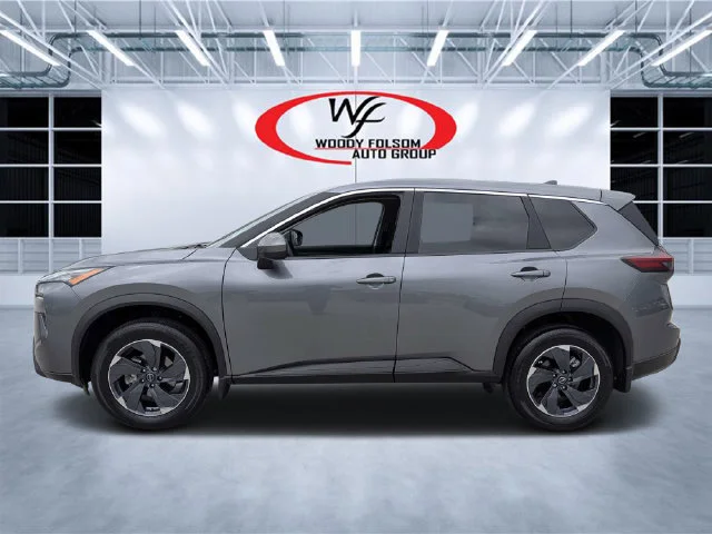 Used 2025 Gray Nissan SV image 6