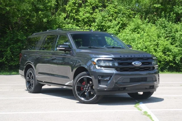 2023 Ford Expedition Limited MAX 4x4's photo