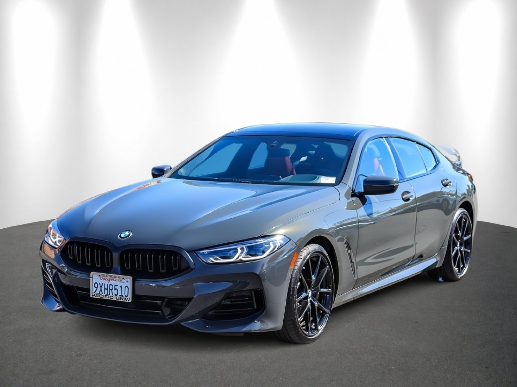 2026 BMW 8 Series photo 3