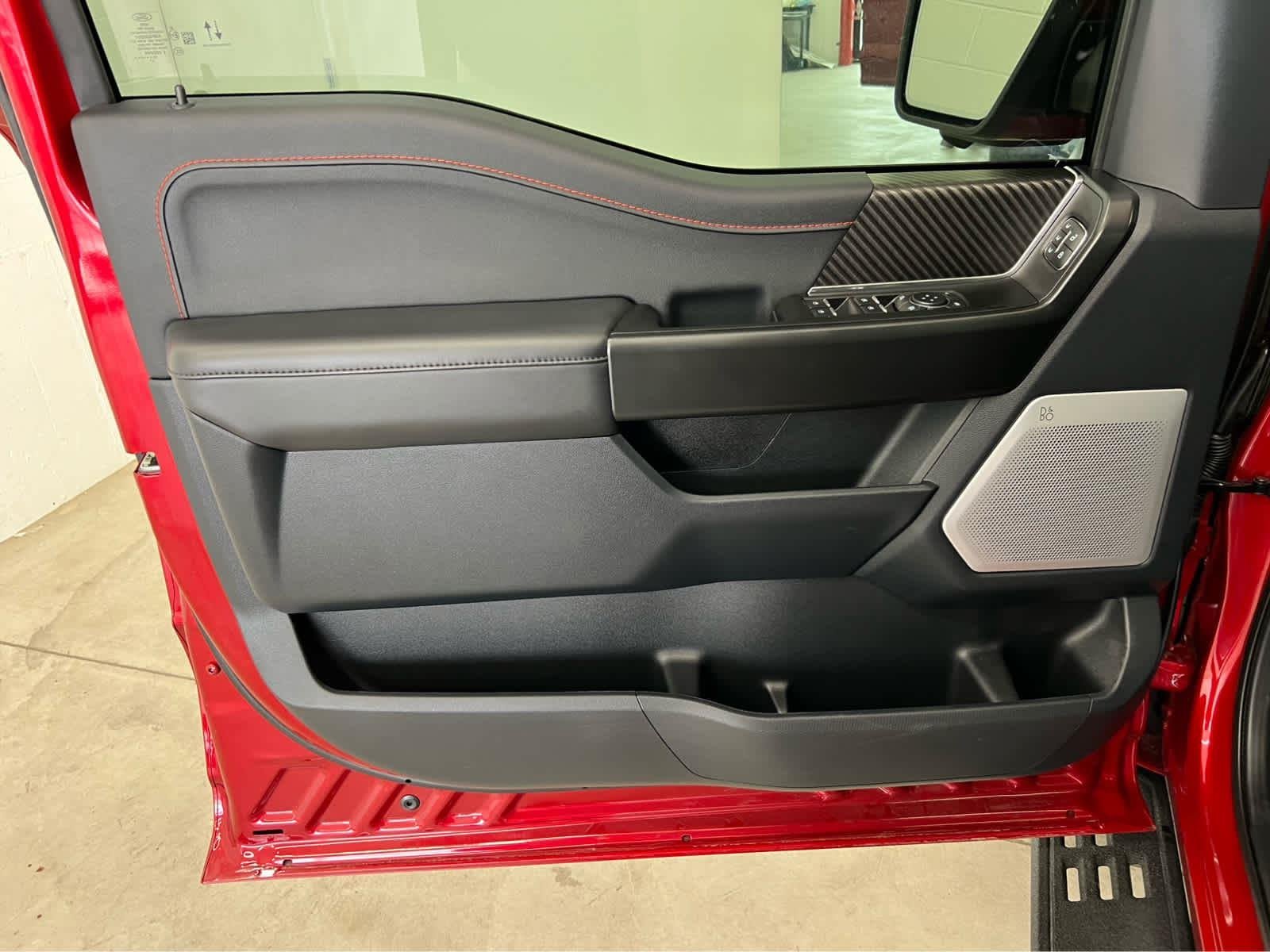 Used 2025 Rapid Red Metallic Tinted Clearcoat Ford Raptor image 12