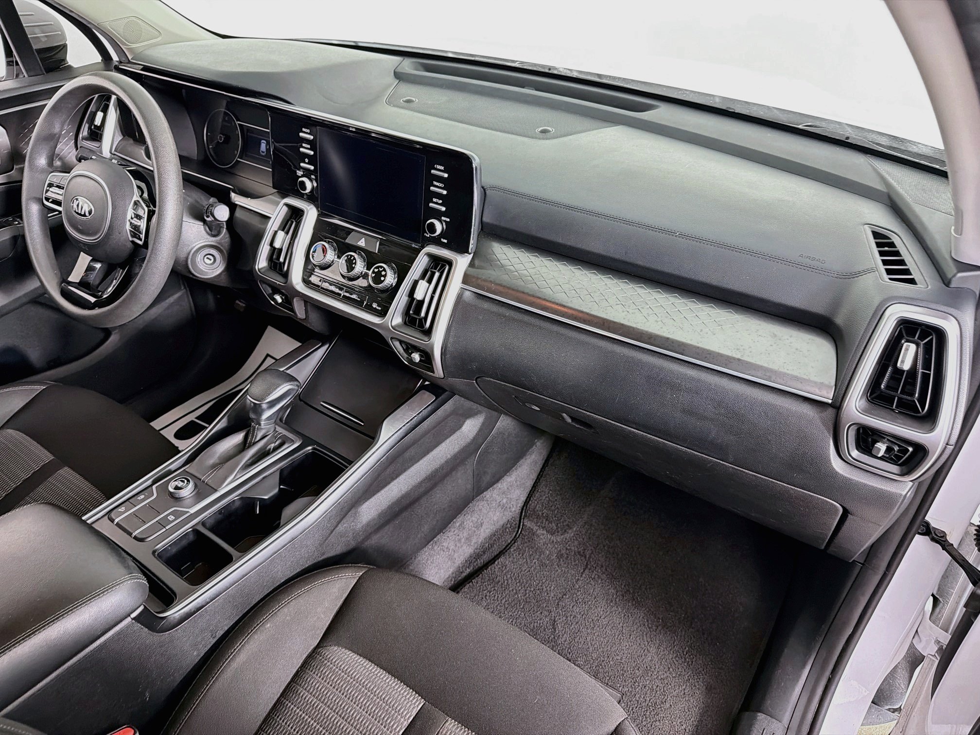 2021 Kia Sorento LX - Photo 28