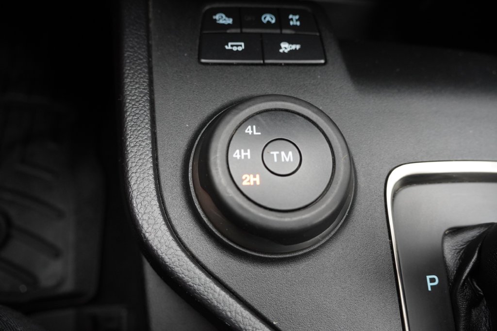 Used 2020 Shadow Black Ford XLT image 29