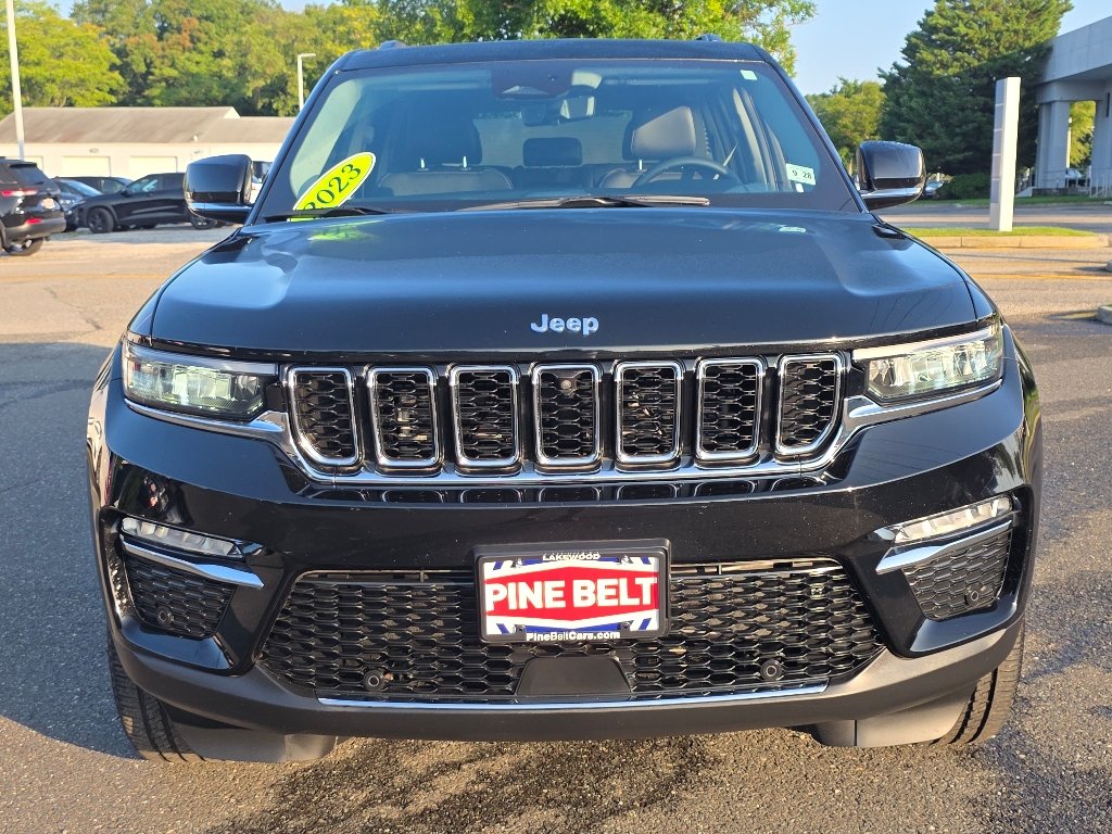 Used 2023 Diamond Black Crystal Pearl Coat Jeep 4xe image 10