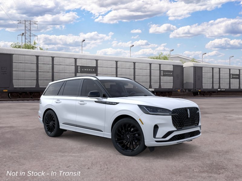 New 2026 Pristine White Metallic Tri-Coat Lincoln Reserve® image 7