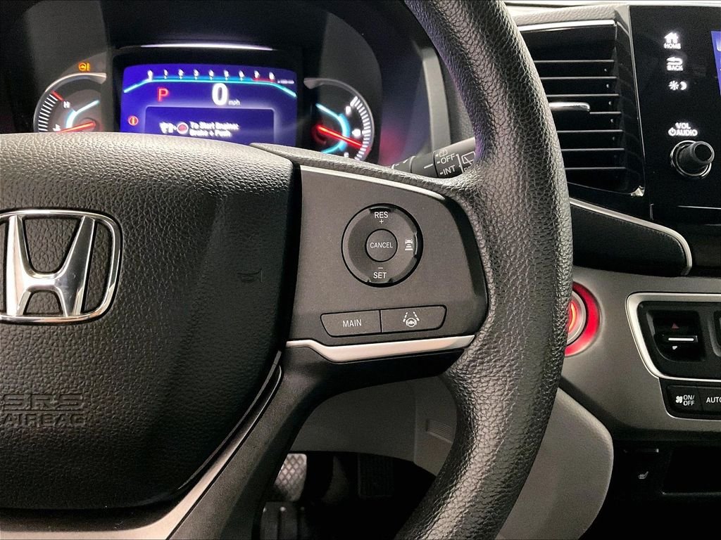 Used 2019 Silver Honda EX image 24