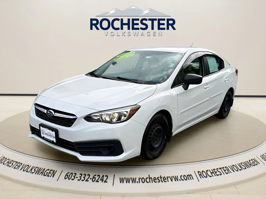 Used 2020 White Subaru Base image 2