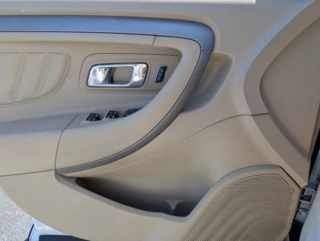 Used 2015 White Ford SEL image 28