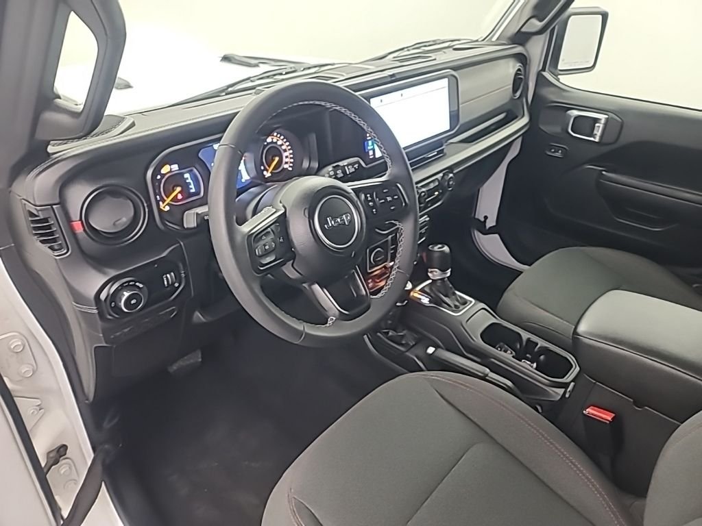 2025 Jeep Wrangler 4-Door Rubicon - Photo 25