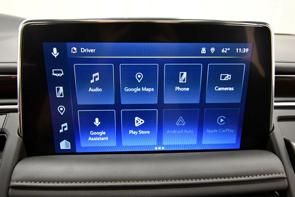 Used 2024  Chevrolet High Country image 25