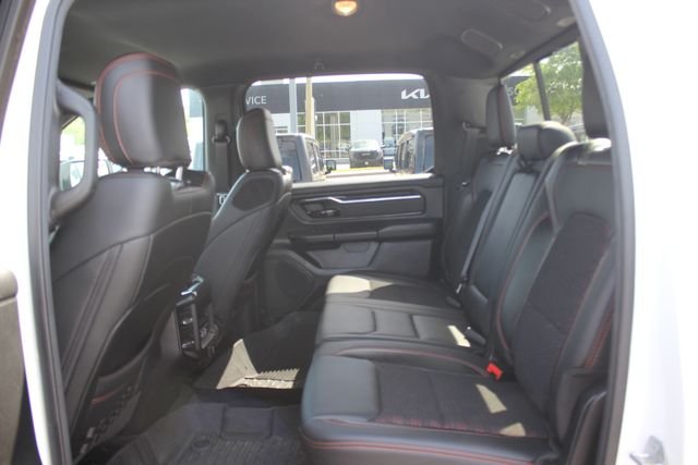 Used 2021 White Ram Big Horn/Lone Star image 25