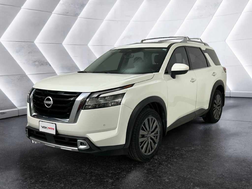 Used 2024 White Nissan SL image 3