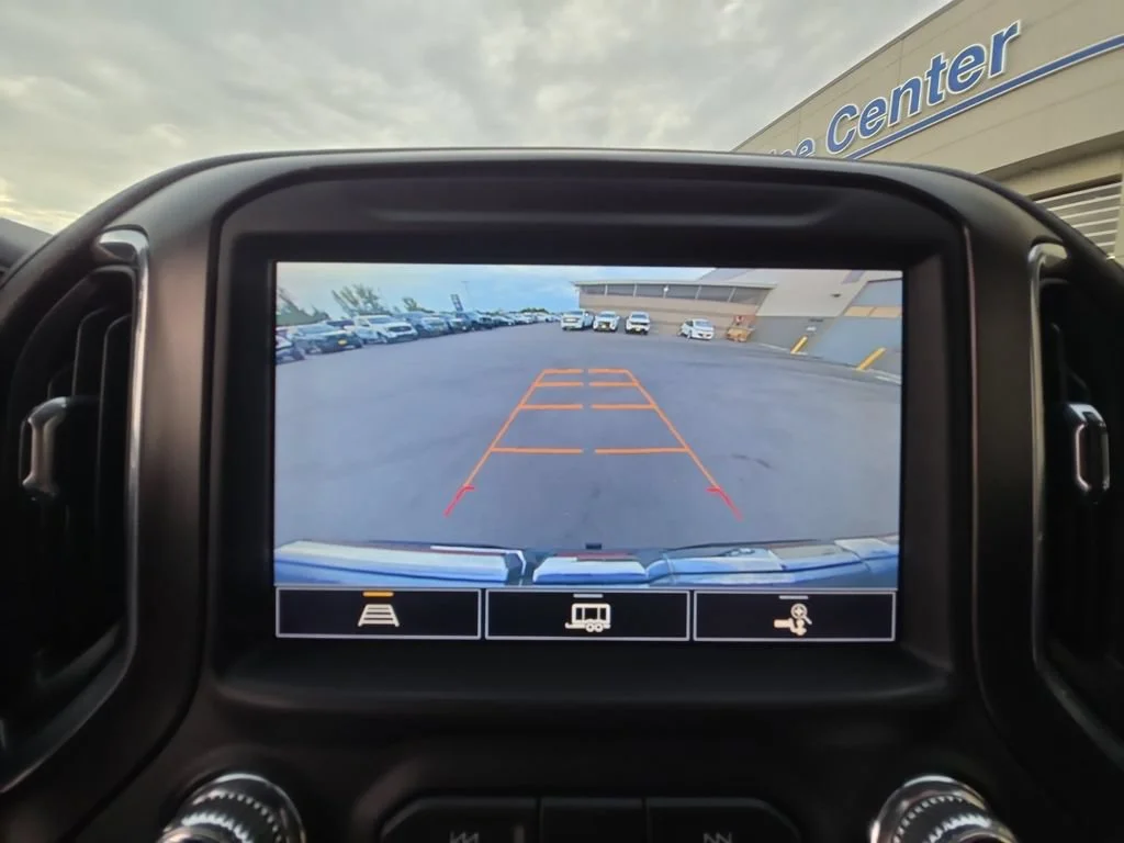 Used 2021 DARK SKY METALLIC GMC AT4 image 16
