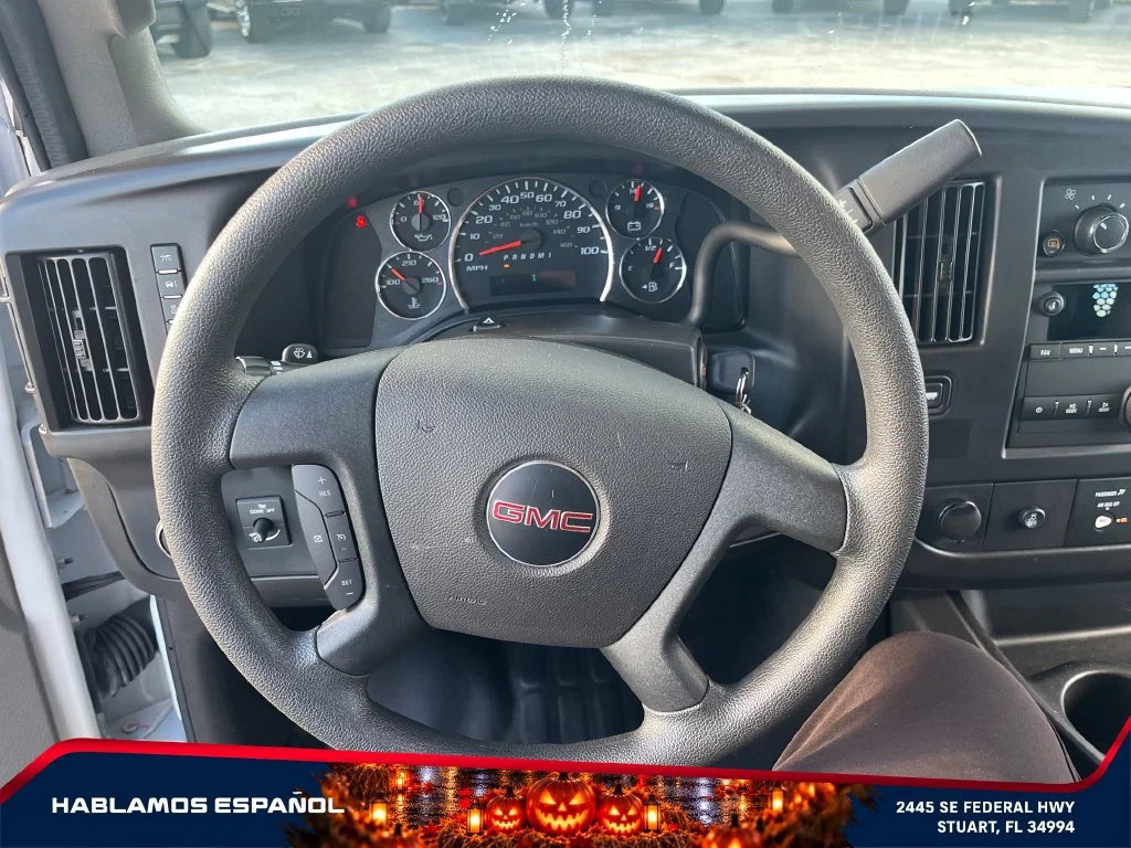 Used 2025 Summit White GMC Work Van image 15