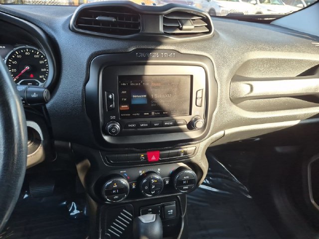 Used 2017 Red Jeep Latitude image 17