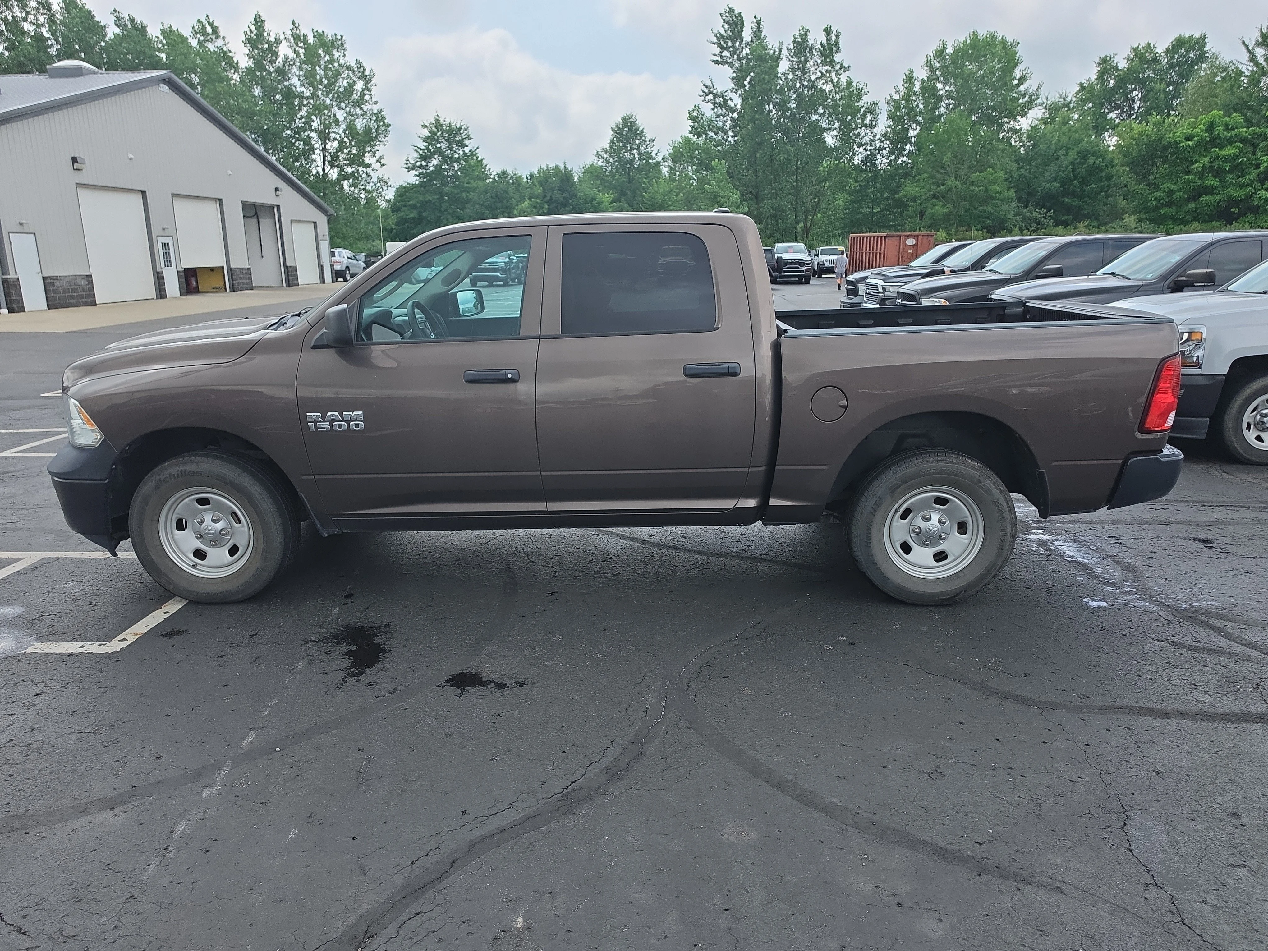 Used 2018 RV Match Walnut Brown Metallic Clearcoat Ram Tradesman image 6