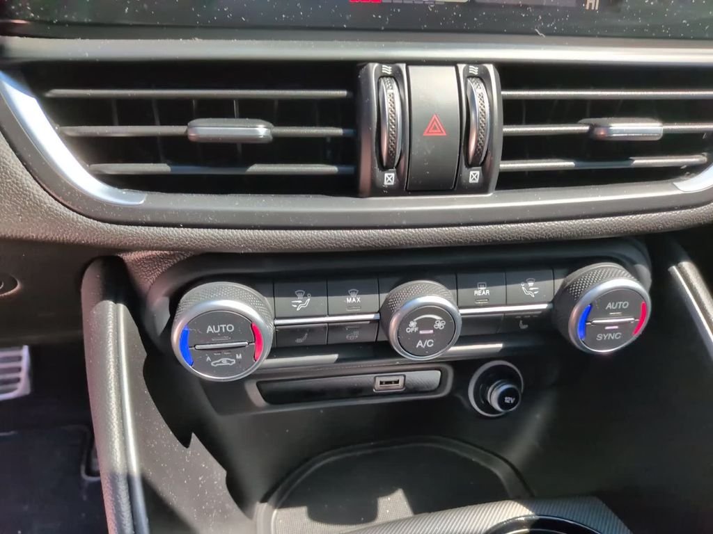 Used 2024 Black Alfa Romeo Veloce image 30