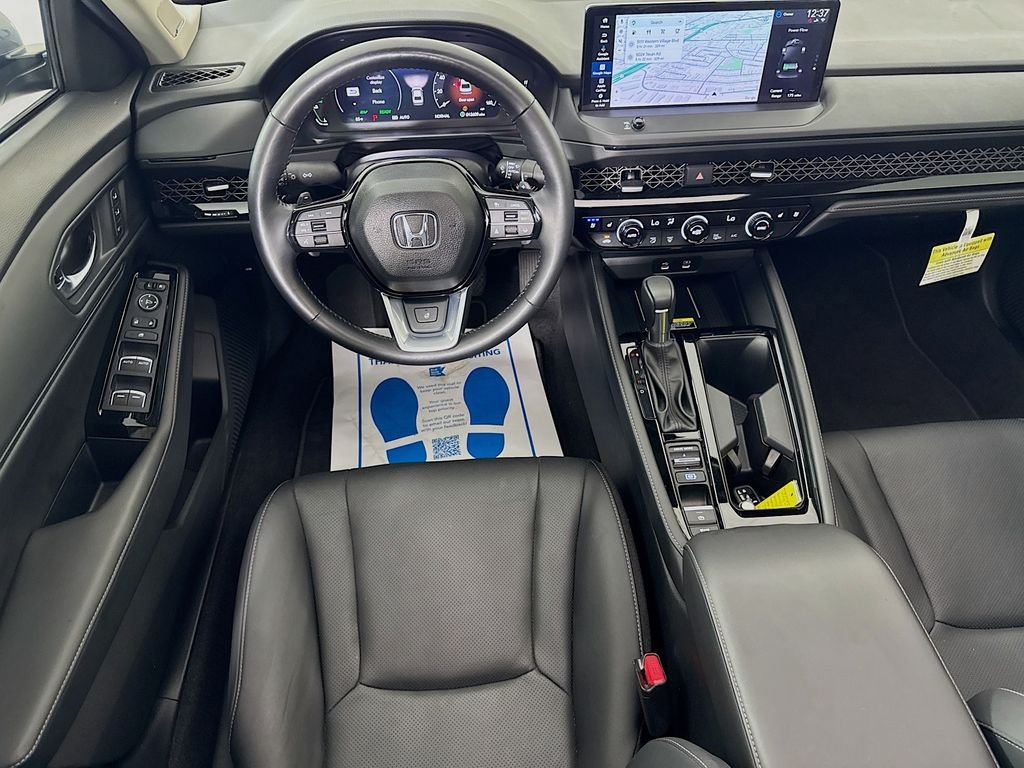 Certified Used 2025 Urban Gray Pearl Honda HYBRID TOURING image 28