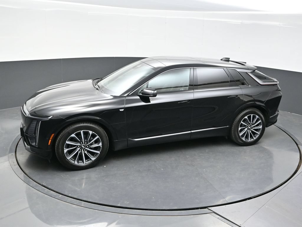 Certified Used 2024 Stellar Black Metallic Cadillac Sport 2 image 34
