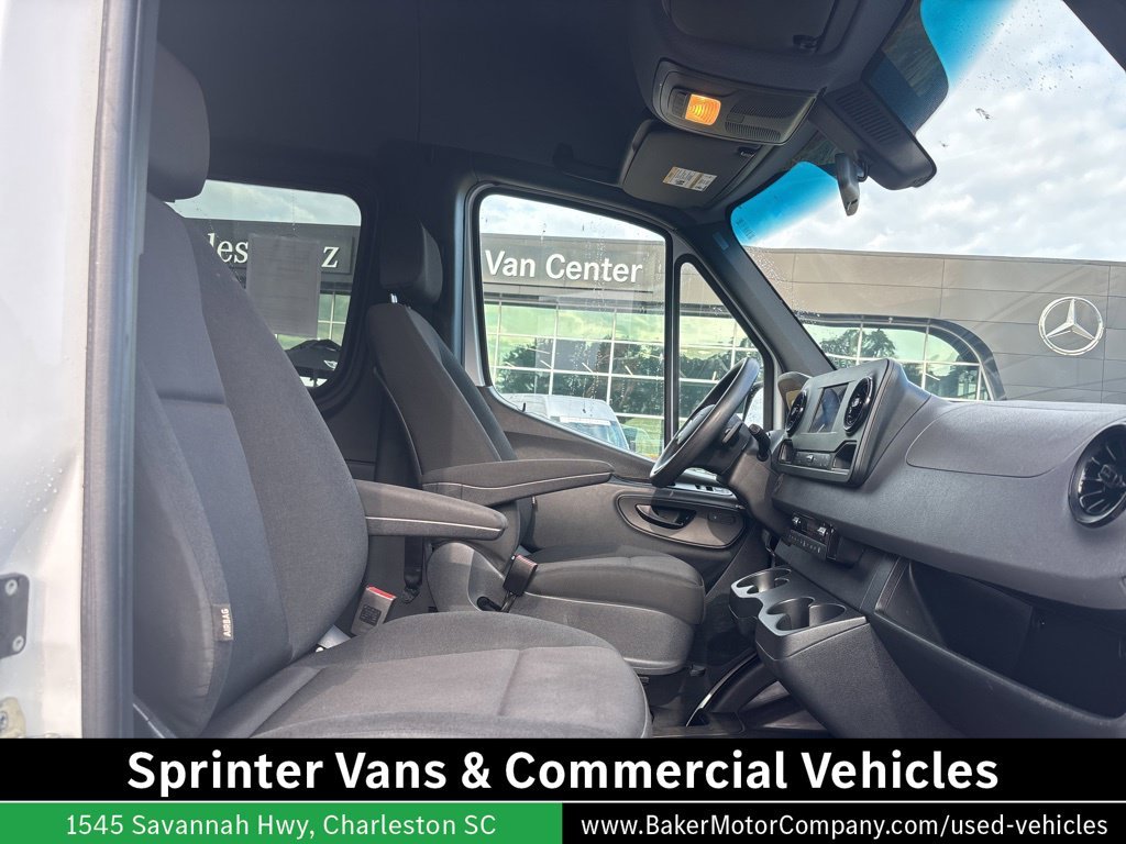 Used 2024  Mercedes-Benz Passenger 144 WB image 30