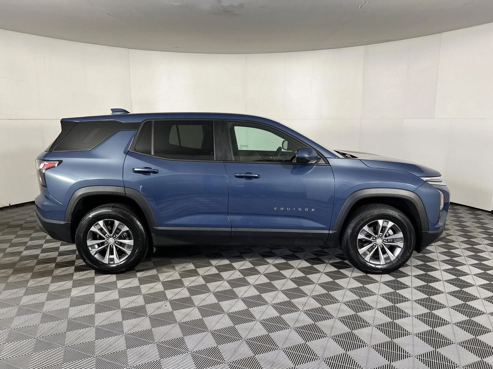 Used 2026 Lakeshore Blue Metallic Chevrolet AWD LT image 8