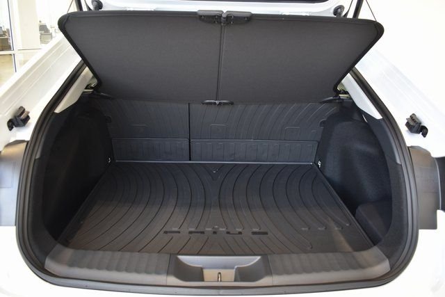 2026 Toyota Prius XLE - Photo 7