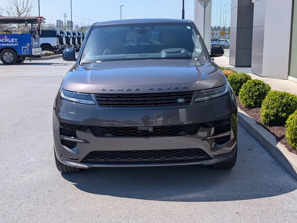 Certified Used 2025 Gray Land Rover Dynamic SE image 10