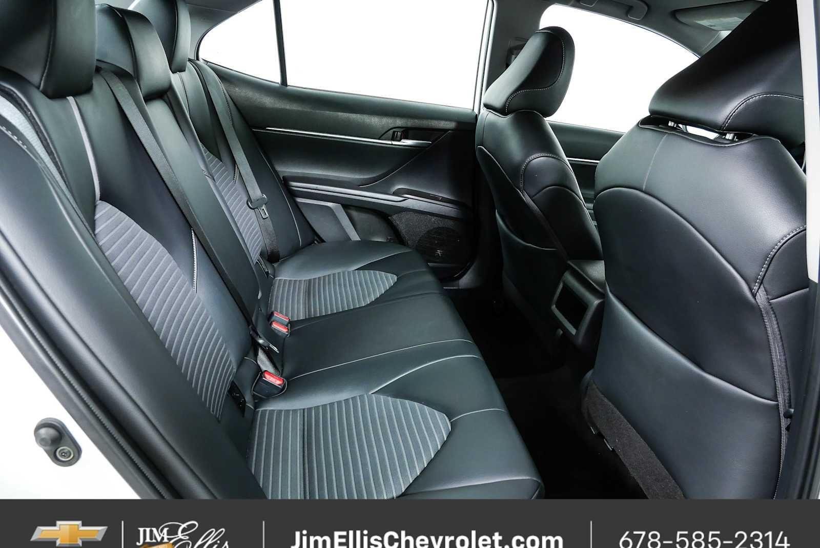 2024 Toyota Camry SE - Photo 19