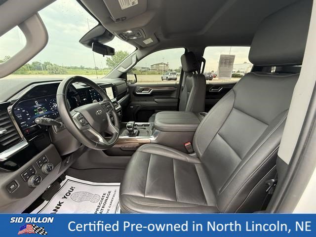Used 2024 Summit White Chevrolet LT Trail Boss image 19