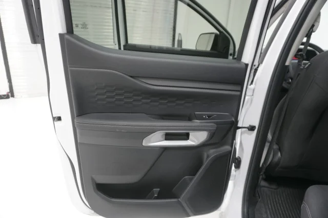 2025 Ford Ranger XLT - Photo 19