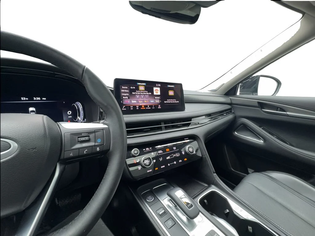 Used 2025 Gray INFINITI LUXE image 44