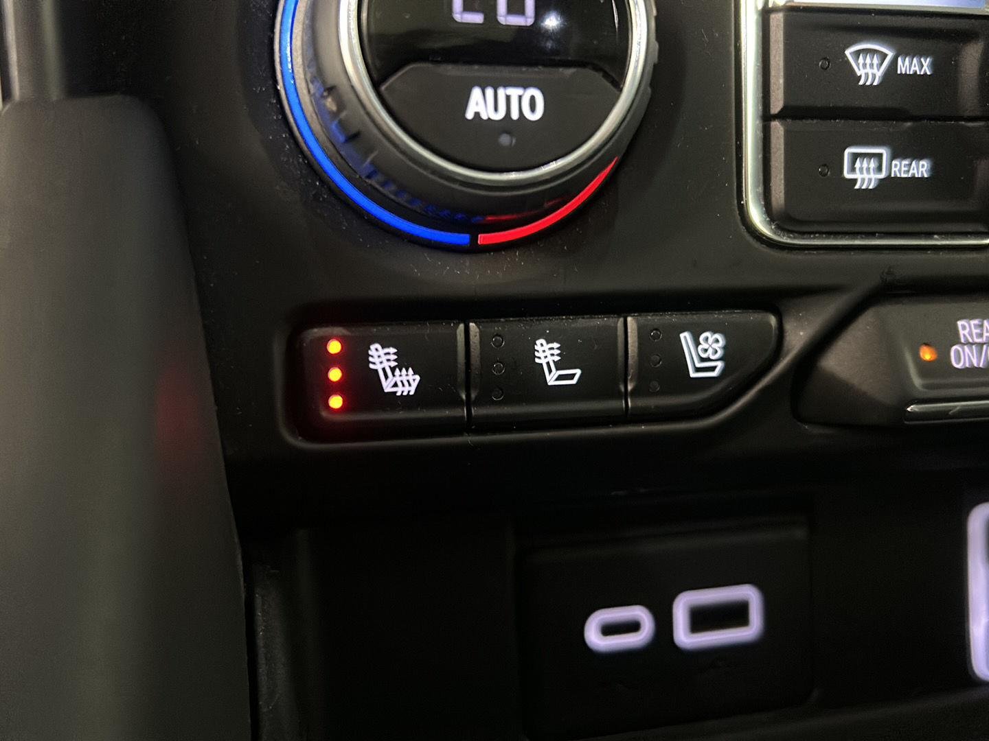 Used 2023 Summit White Chevrolet Premier image 34